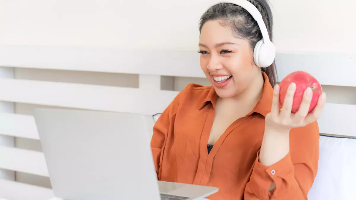 Achieve English Progress in Canada — Learn with an English School Online