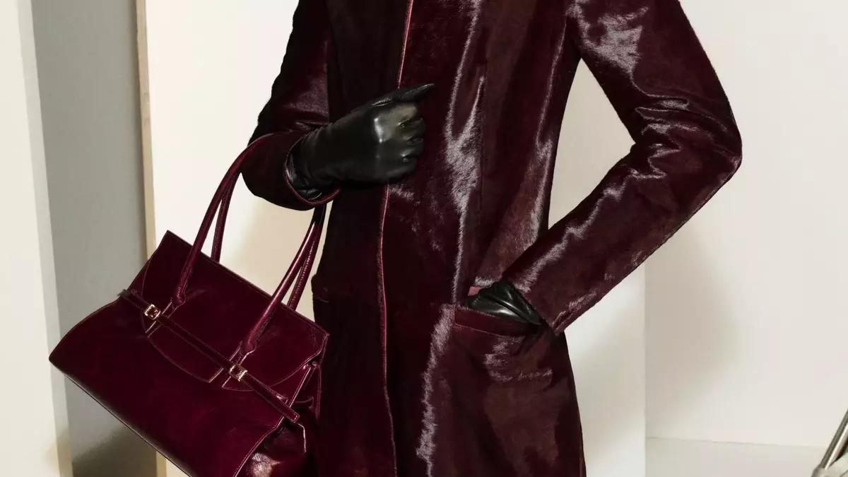 Jonathan Simkhai's Fall 2026 Collection: A Focus on Community and Refined Textures