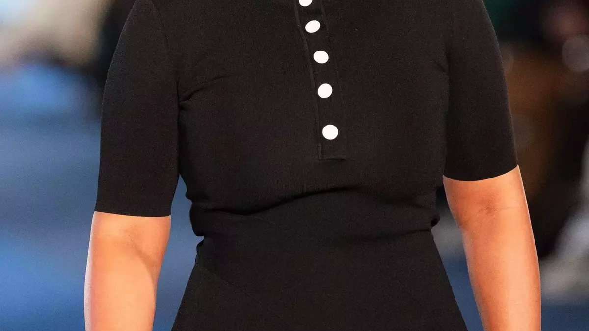 Rachel Scott's Dual Vision: Deconstructed Beauty at NYFW