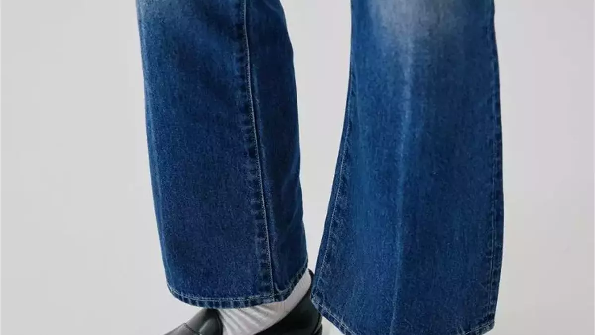 The Ultimate Guide to Men's Loafers: Styles, Brands, and Selection