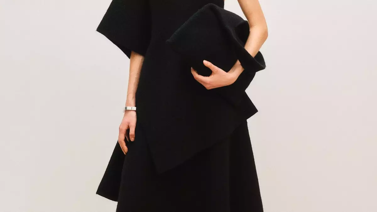 Lauren Manoogian's Fall 2026 Ready-to-Wear Collection: A Minimalist Approach to Design