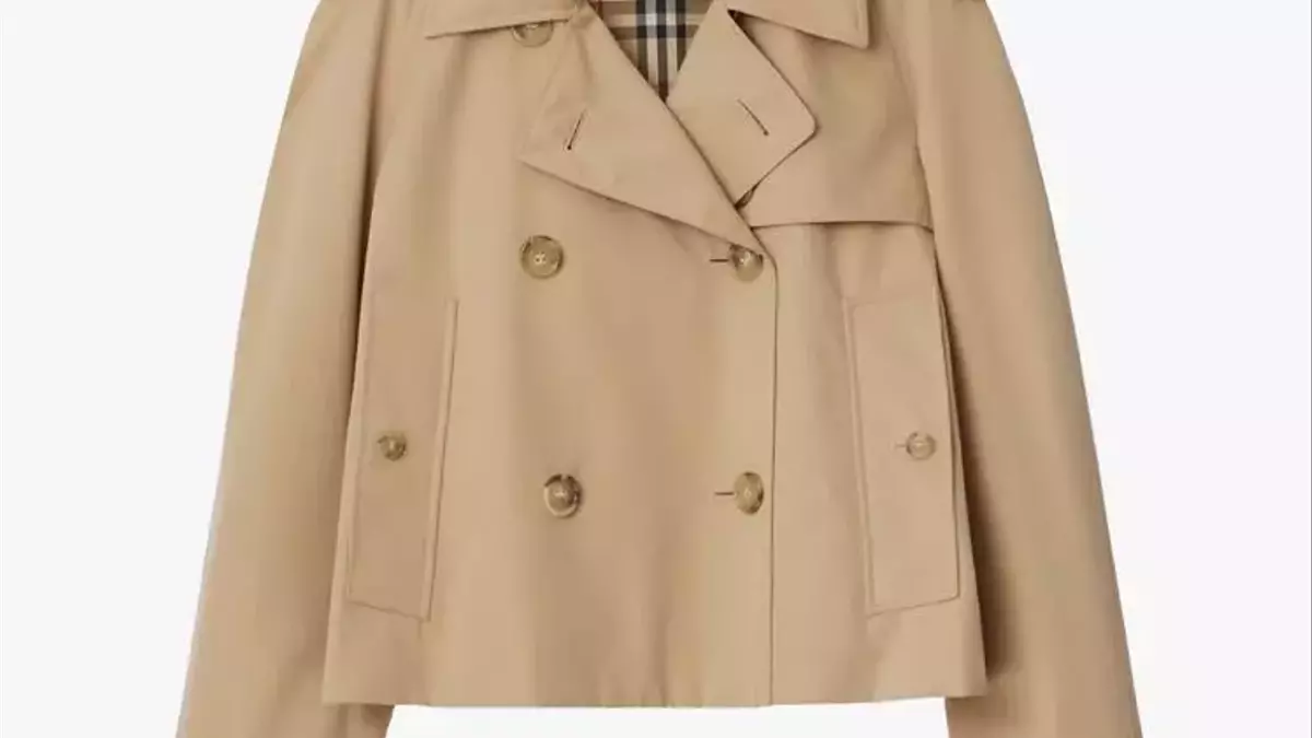 The Rise of the Cropped Trench Coat: A Spring Style Essential