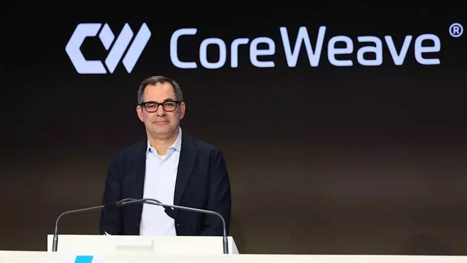 Wells Fargo Raises CoreWeave Price Target Amidst Market Volatility