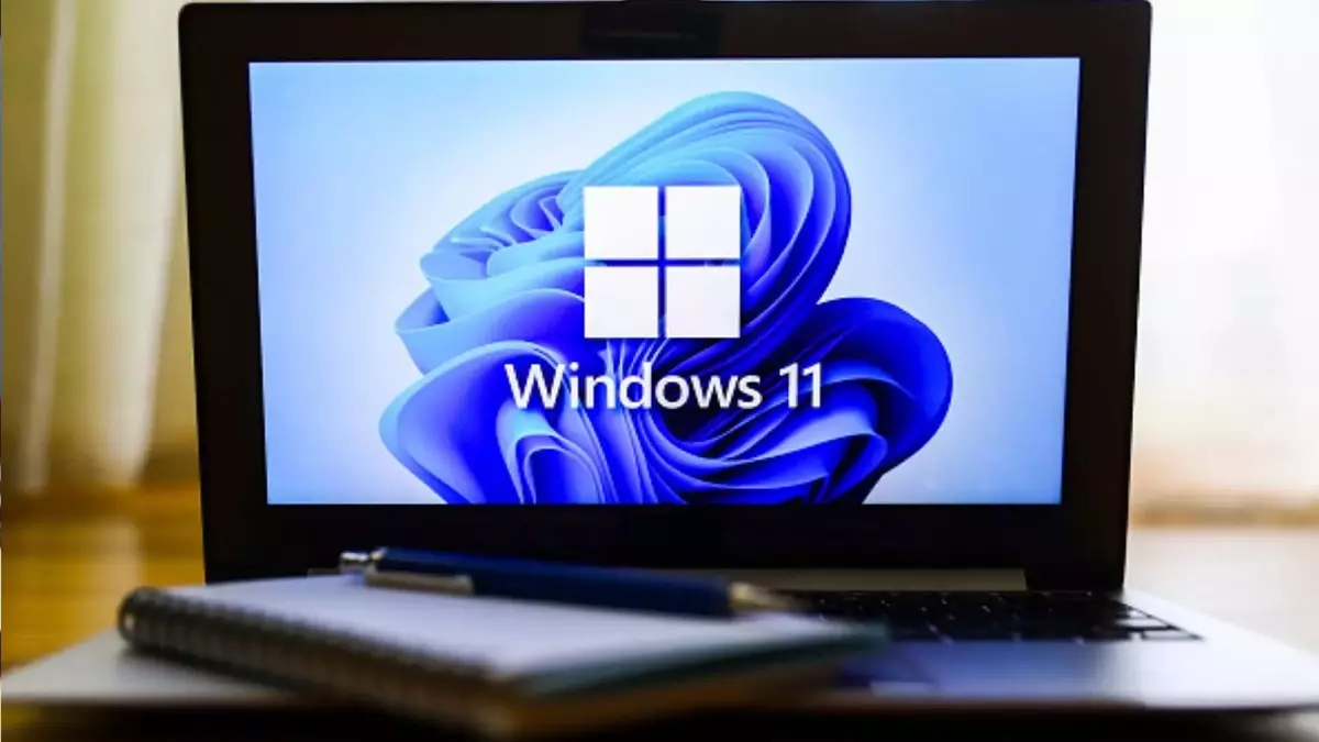Microsoft's Low Latency Feature in Windows 11: A Defense Against Critics