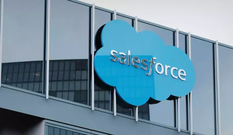Salesforce Navigates Challenging Enterprise Software Landscape Ahead of Earnings