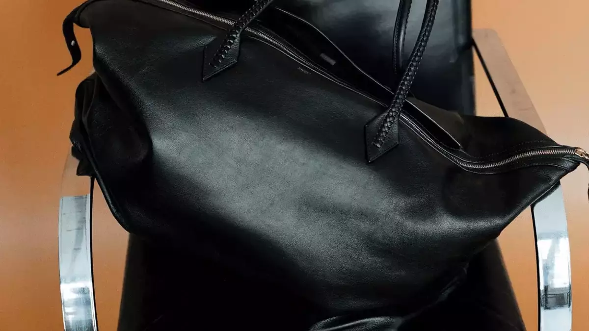Elevate Your Weekend: The Ultimate Guide to Weekender Bags