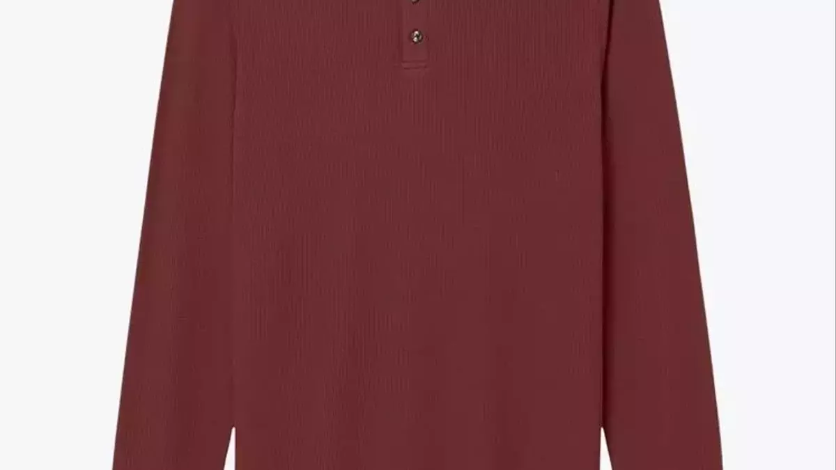 Vuori's Summer Activewear Collection on Sale