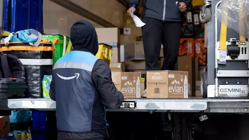 Amazon Faces Lawsuit Over Allegedly Unreturned Tariffs to Consumers
