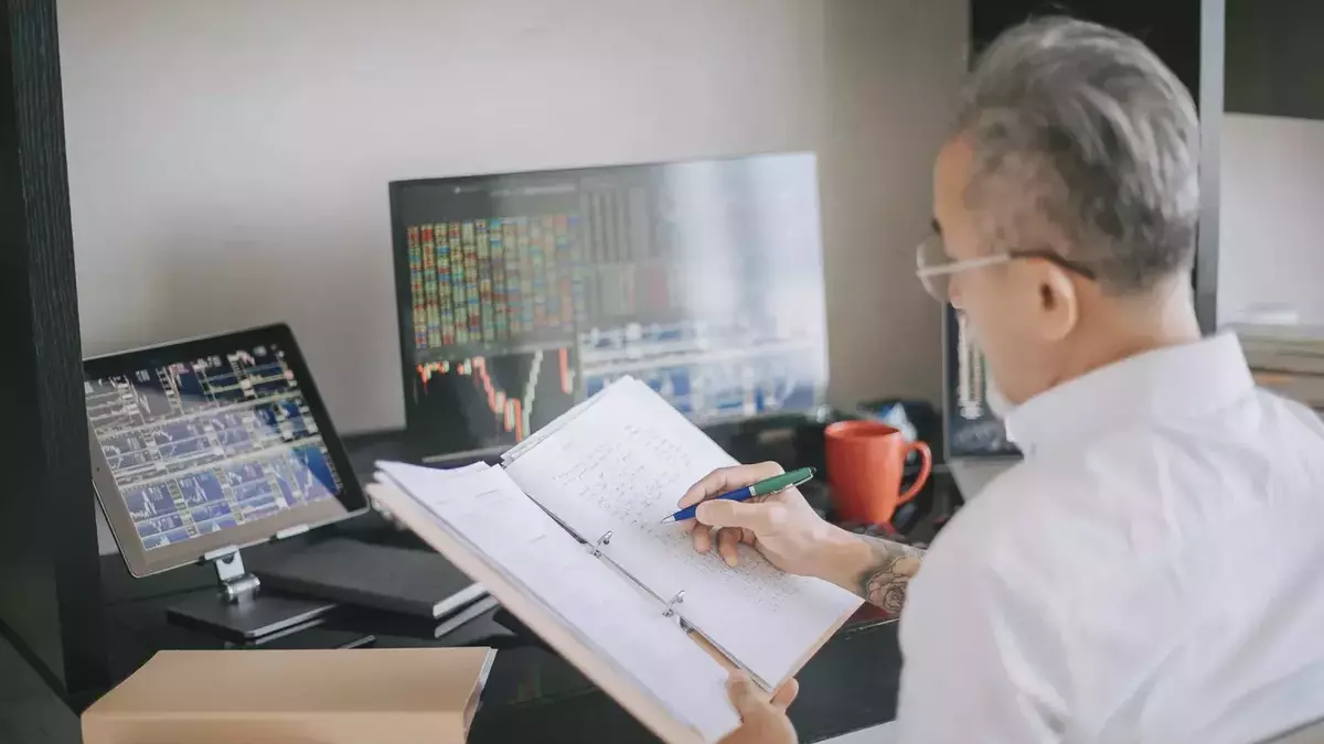 Understanding Financial Tear Sheets: A Comprehensive Guide for Investors