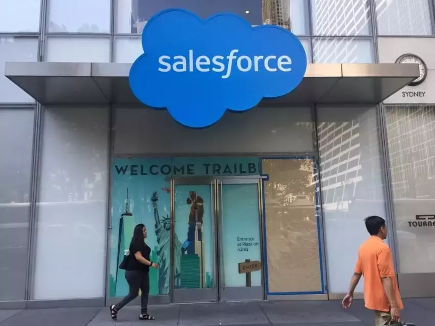 Salesforce Stock: Navigating Earnings Amidst 'SaaSpocalypse' Concerns