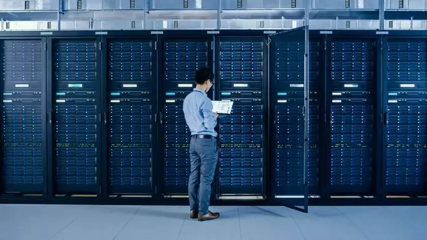 Liquid Cooling: The Next Frontier in AI Investment According to Goldman Sachs
