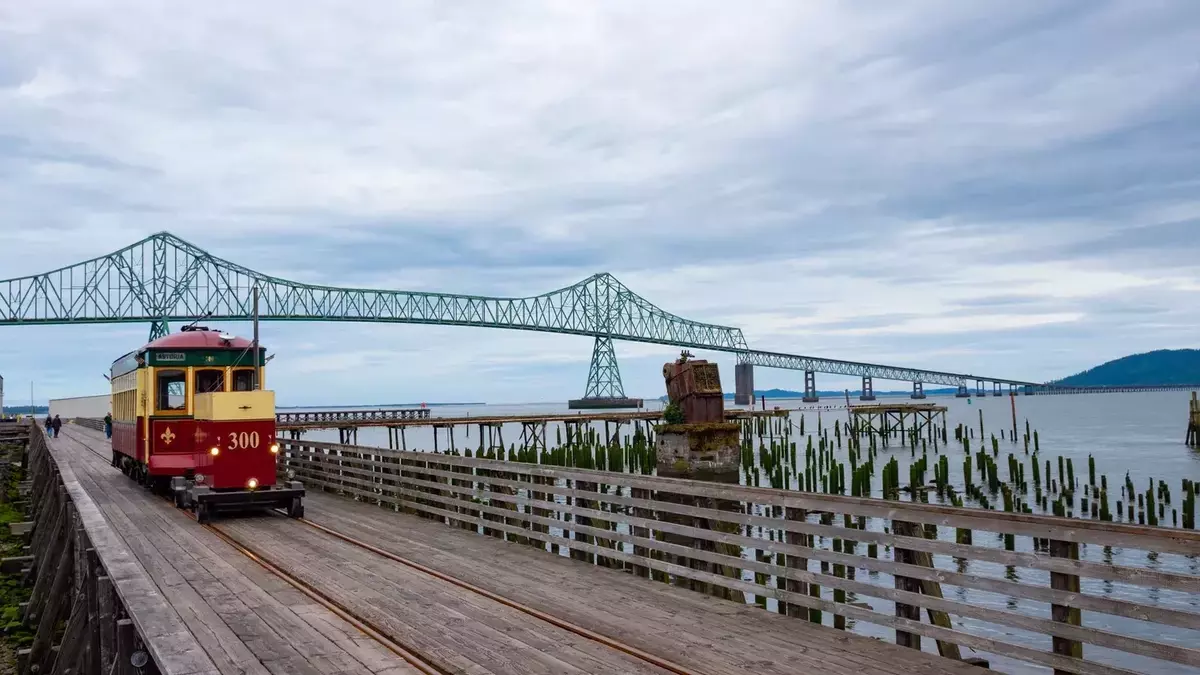 Astoria, Oregon: An Ideal Retirement Destination with Coastal Charm and Rich History