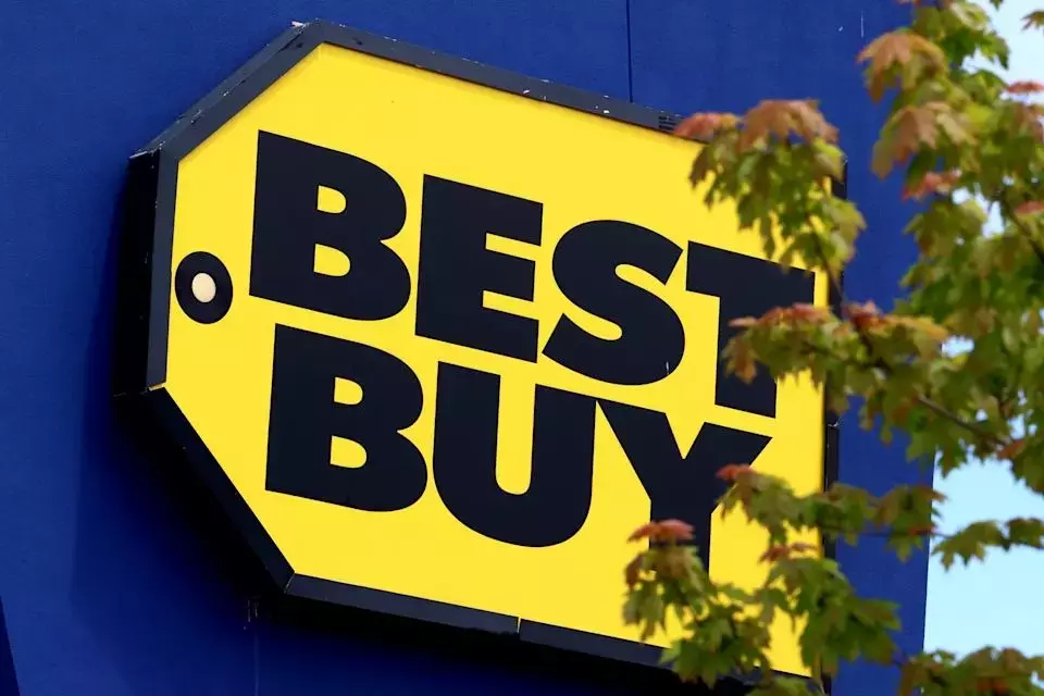 Best Buy's Stellar Q1 Performance Driven by Tech Innovations and Consumer Spending