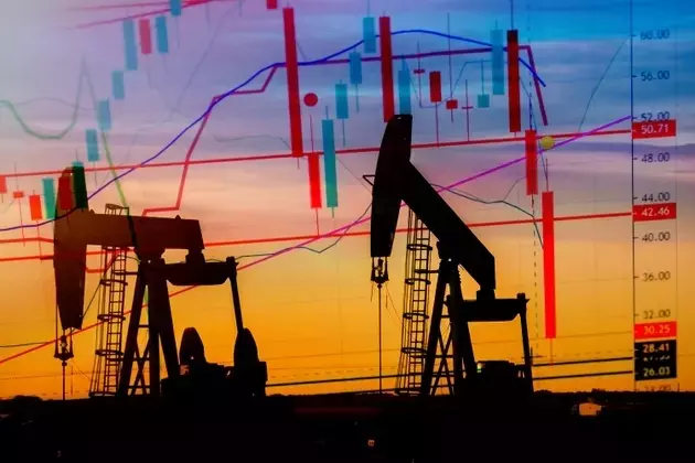 WTI Crude Oil Faces Significant Monthly Decline Amid Easing Tensions