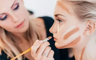 Exploring Beauty Courses: A Glittering Career in the Cosmetics Industry