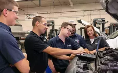 Powering Your Career: A Comprehensive Guide to Diesel Mechanic Schools in the United States