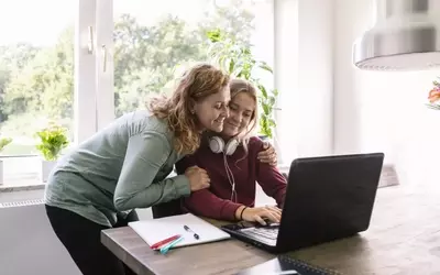 The Rise of LinkedIn Among Young People: Navigating Career Paths in an Evolving World