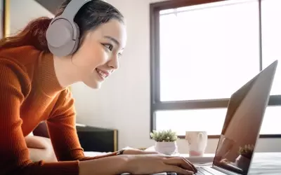 Improve Your English in Canada: The Smart Way to Learn with an English School Online