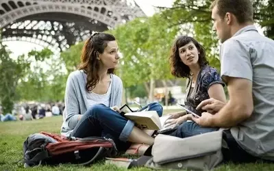 Online French Course: A Comprehensive Guide to Learning French in a Digital Environmentv