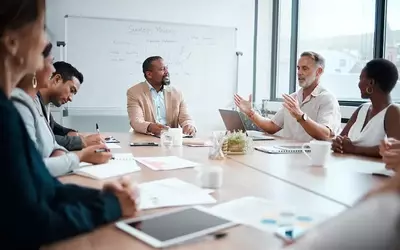Team Management Training: A Neutral Overview of Concepts, Structures, and Organizational Context