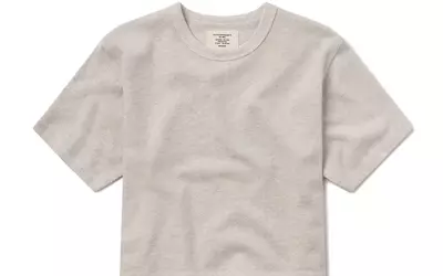 The Ultimate Guide to Women's T-Shirts: Styles, Materials, and Expert Tips
