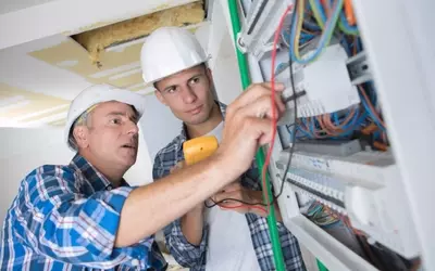Electrical Technician Training: A Neutral Overview of Structure, Mechanisms, and Learning Outcomes