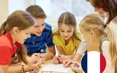  French Beginner Training as a Structured Second Language Acquisition System