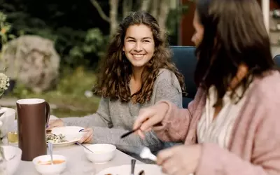 Strengthening Bonds: Activities for Mothers and Teenage Daughters
