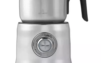 Mastering the Art of Froth: A Comprehensive Guide to Milk Frothers