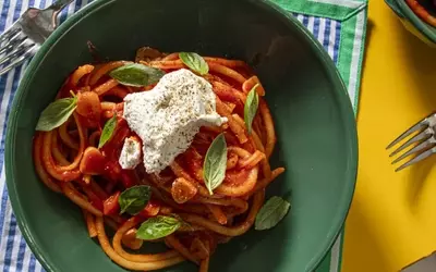 Garlicky Gochujang Tomato Bucatini