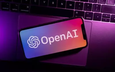Qualcomm CEO Predicts AI Wearables Will Replace Smartphones