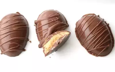 Crafting Decadent Homemade Peanut Butter Chocolate Eggs
