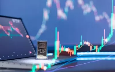 Top Analysts Highlight Three Energy Stocks with Over 7% Dividend Yields