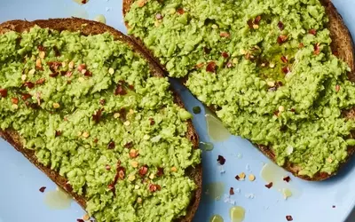 Quick and Healthy Smashed Pea Toast