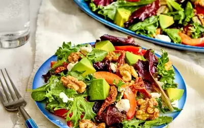The Art of Crafting a Perfect California-Style Salad