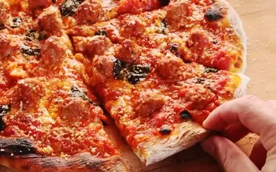 Mastering Homemade Pizza: A Culinary Journey