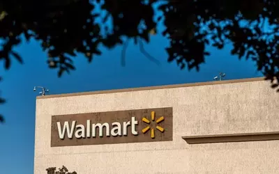 Walmart Slashes Price on Versatile Car Jump Starter and Tire Inflator by 71%