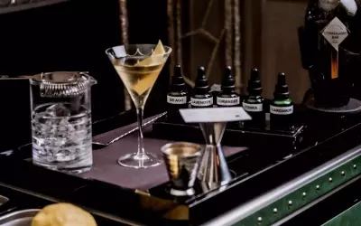 The Resurgence of Martini Trolleys: A Nod to Classic Sophistication and Interactive Dining