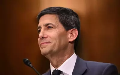 Kevin Warsh Takes Helm as Federal Reserve Chair Amid Economic Shifts