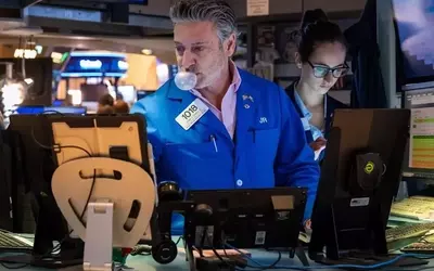 Global Market Optimism Propels S&P 500 Towards Historic Winning Streak