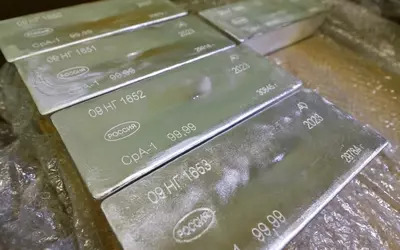 Silver Market Shows Minimal Fluctuation Amidst Tax Complexity for Investors