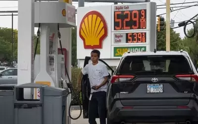 Soaring Fuel Costs Impacting Summer Travel and Boosting EV Appeal