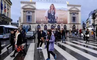 Luxury Fashion Giants: Ralph Lauren vs. Tapestry Investment Analysis