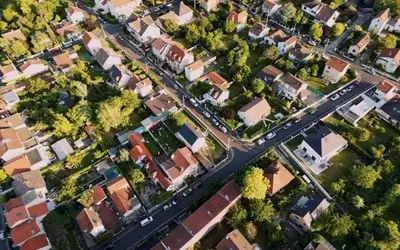 BMO Equal Weight REITs ETF: Resilience and Consistent Performance in Canadian Real Estate