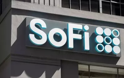 SoFi Shares Surge on Stablecoin Launch: Investor Insights