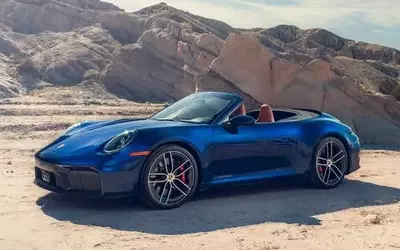 2026 Porsche 911 Carrera 4 GTS Cabriolet: A Detailed Photographic Overview