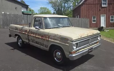 A Storied 1971 Ford F-100: A Relic of Islip Speedway