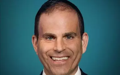 Jim Kapenstein Appointed as Chief Legal and Strategy Officer at Starz