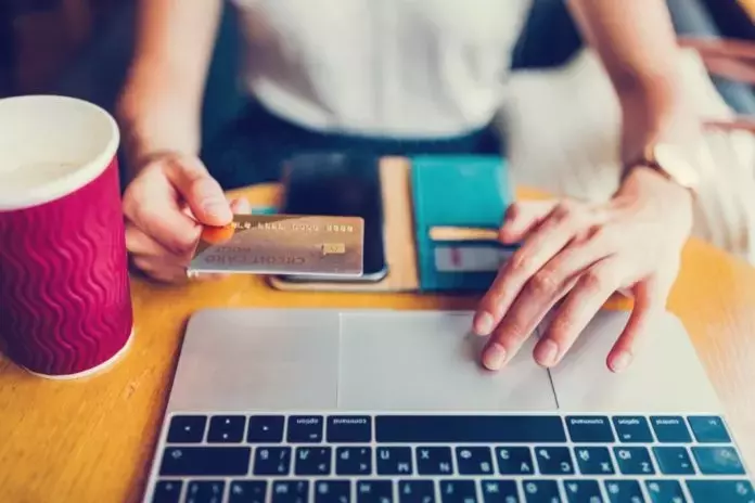 Acquisti online di beni usati: metà dei venditori non informa i consumatori sui loro diritti