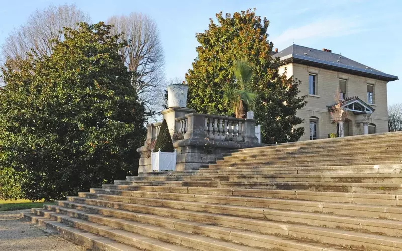 The Hidden History and Enduring Beauty of Serres d'Auteuil
